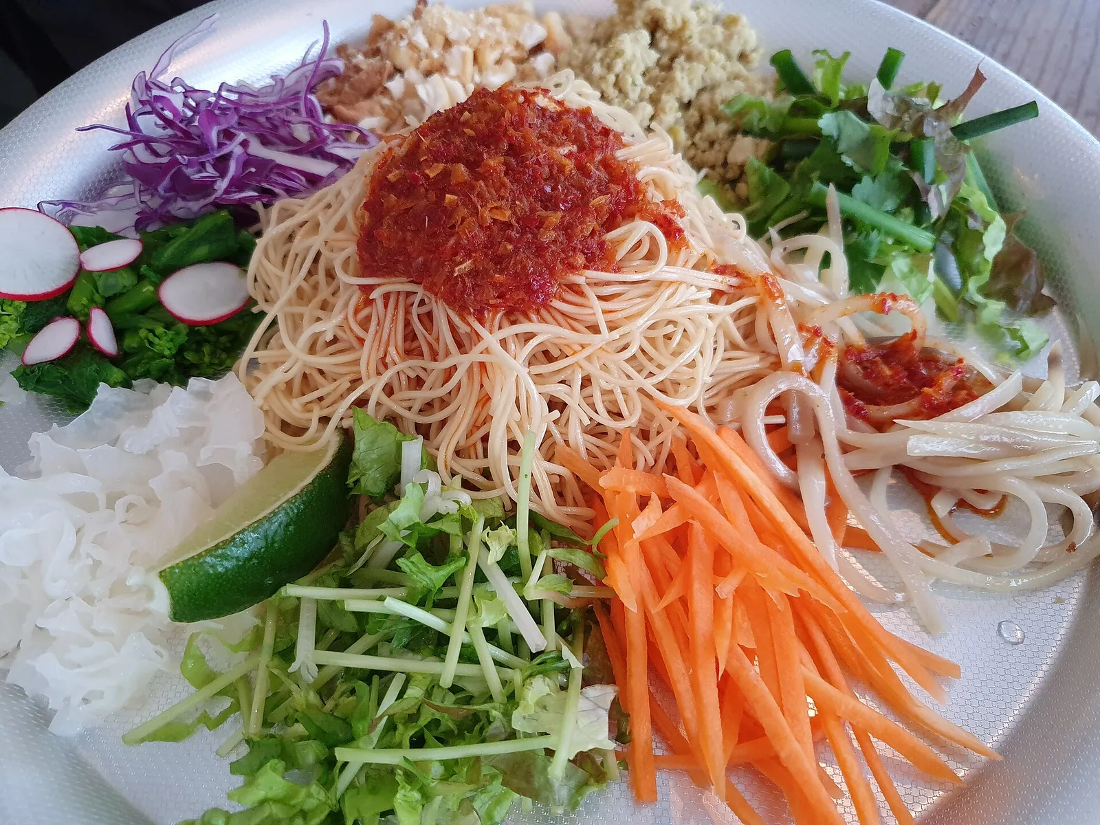Bữa tối ngắm vịnh · Ảnh tư liệu minh họa; không xác nhận nhà cung cấp
