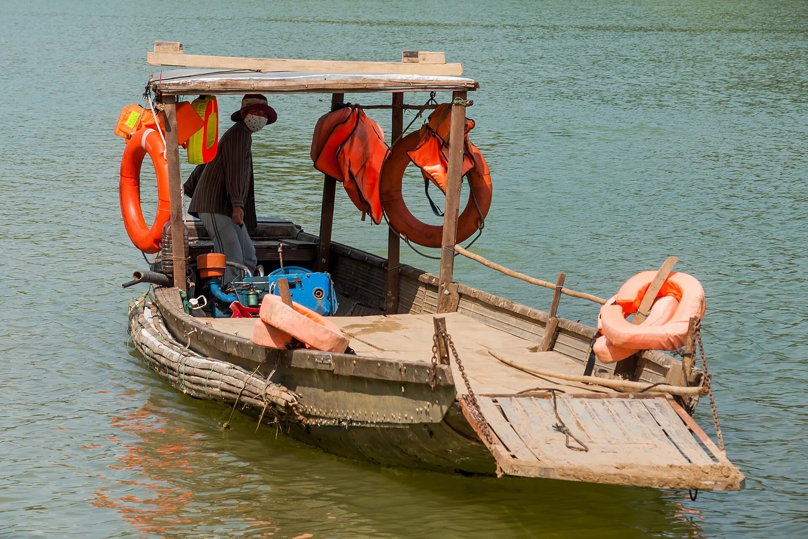 Cuối tuần du thuyền · Nguồn ảnh và giấy phép