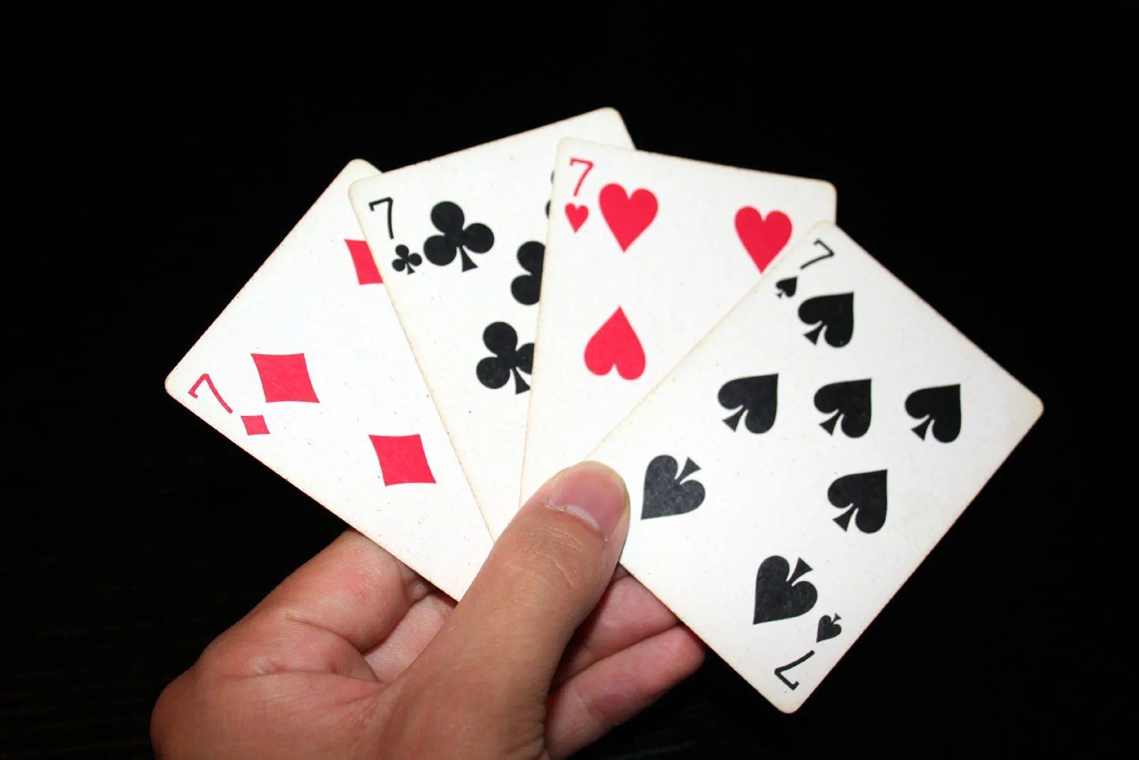 Crazy 4 Poker